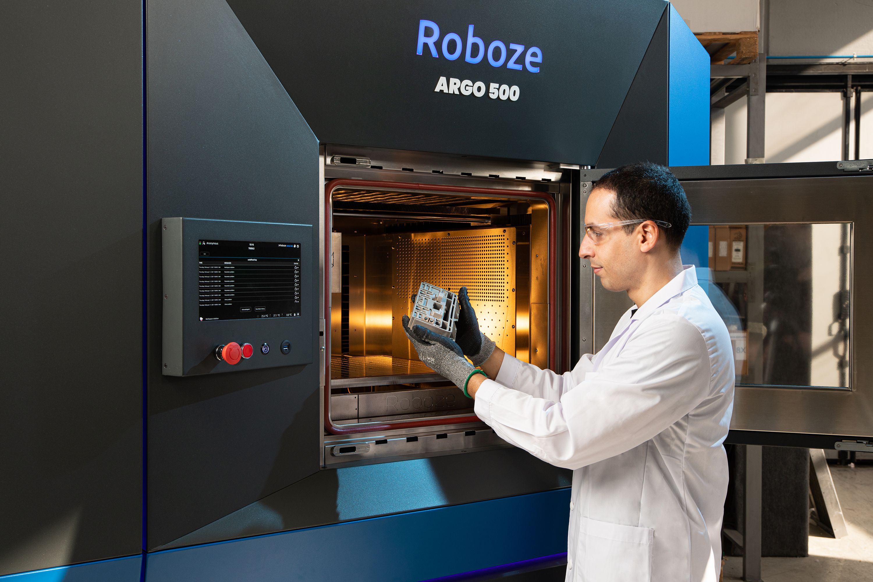 Roboze integriert mit B&R-Technik seinen 3D-Drucker in die industrielle Produktion. Kundenspezifische Superpolymere lassen sich nun schneller und einfacher herstellen.