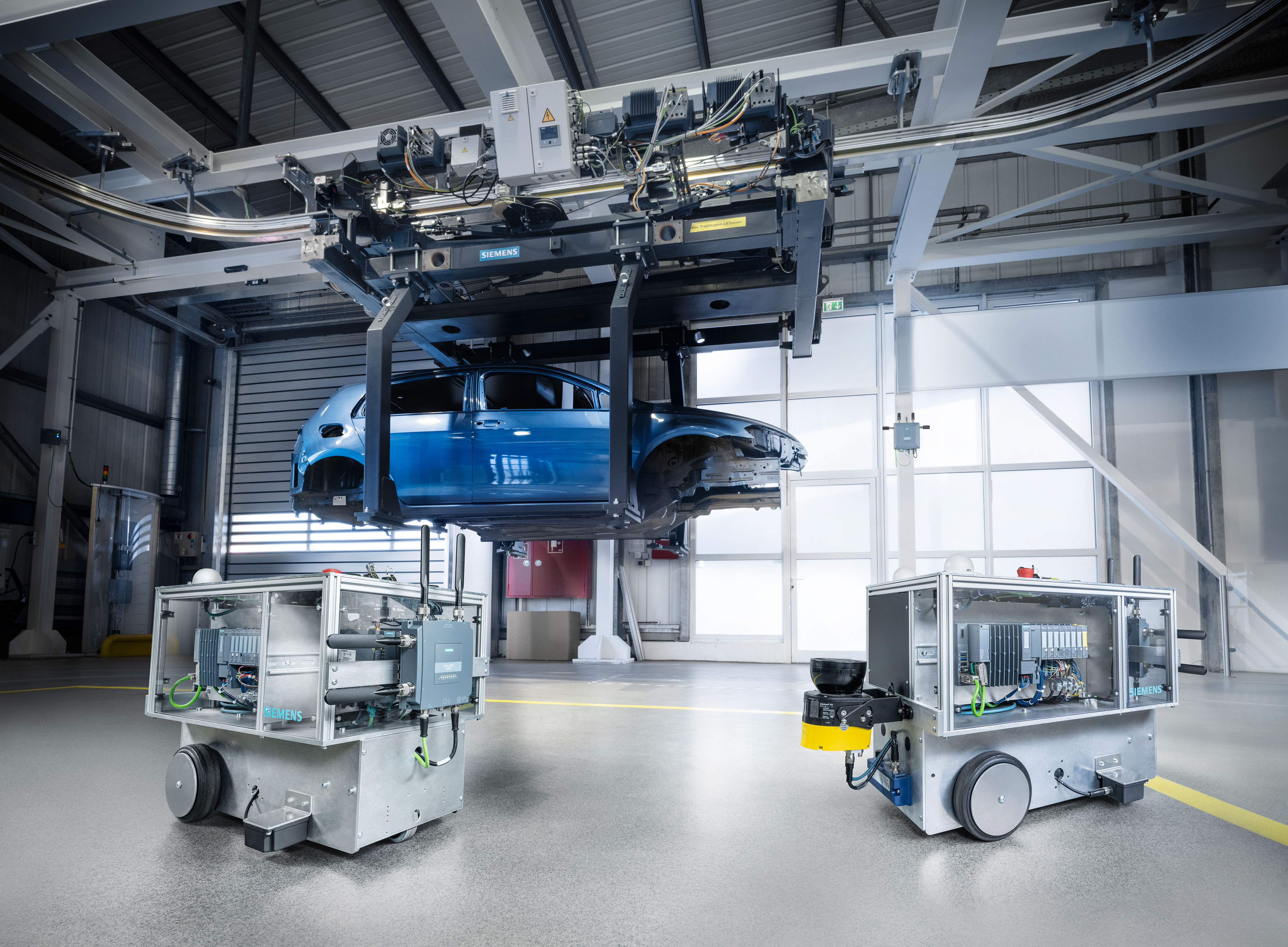 Im Proof-of-Concept-Projekt im Siemens Automotive Test Center werden 5G-Lösungen in einer realistischen  Indus­trieumgebung getestet. 
