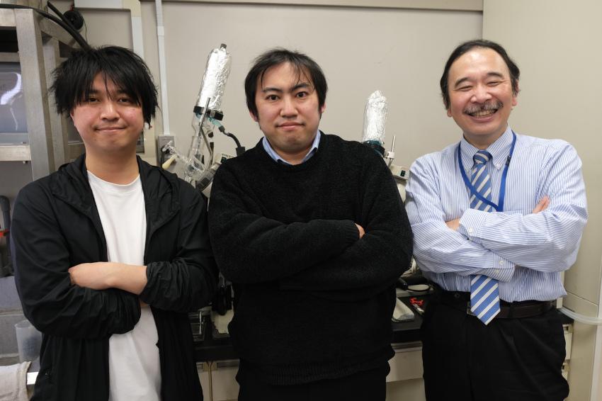 UV-to-red light converting films accelerate plant growth, could help improve global food supply issues